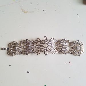 Gold bracelet